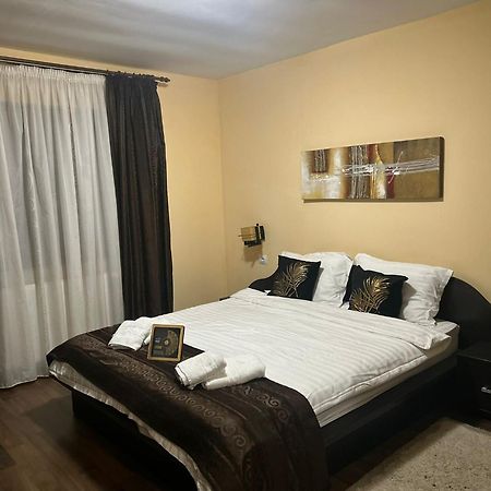 Casa Alex Rasnov Hotel Buitenkant foto